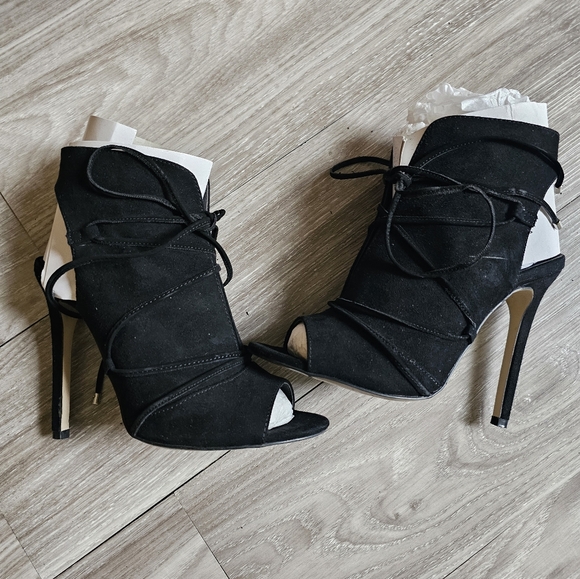 ASOS Estelle Tie Up Peep Toe Booties - Black Suede Sz: 7 - Picture 9 of 16